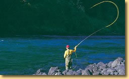 Today learning Spanish, in the evening you go fishing one of the cristal clear rivers - learning Spanish at Language Pucon.
