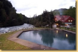 Today learning Spanish, in the evening you relax at a natural hot spring - learning Spanish at Language Pucon.